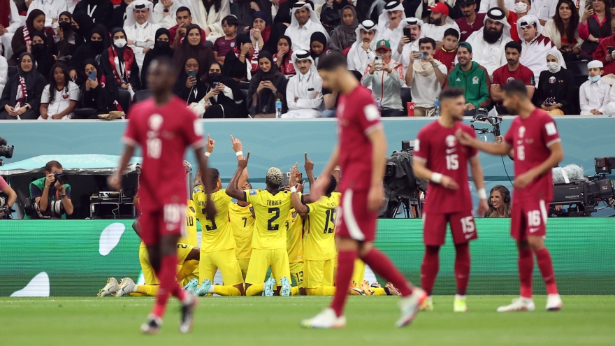 Qatar 0-2 Ecuador: Chênh lệch đẳng cấp và trận thua lịch sử